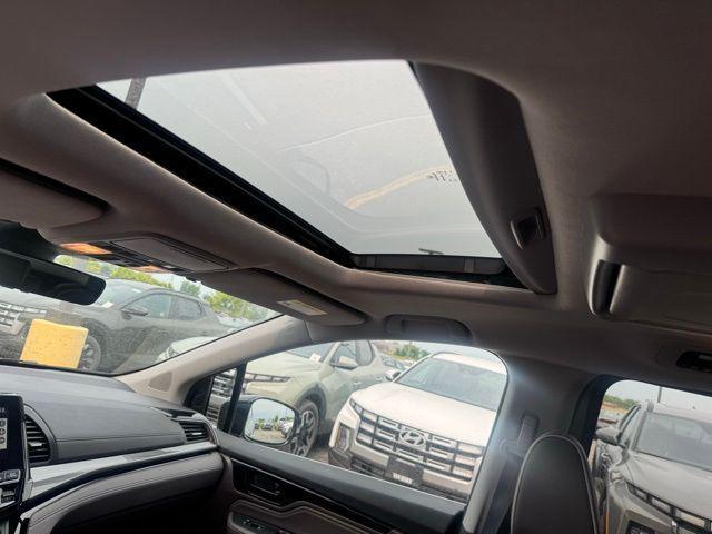 used 2023 Honda Odyssey car, priced at $40,953