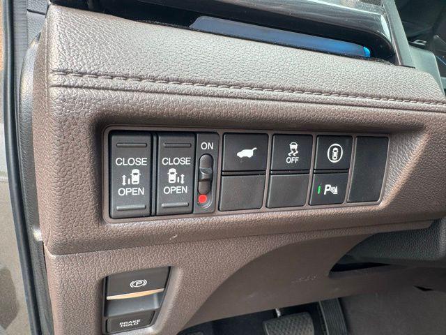 used 2023 Honda Odyssey car, priced at $40,953
