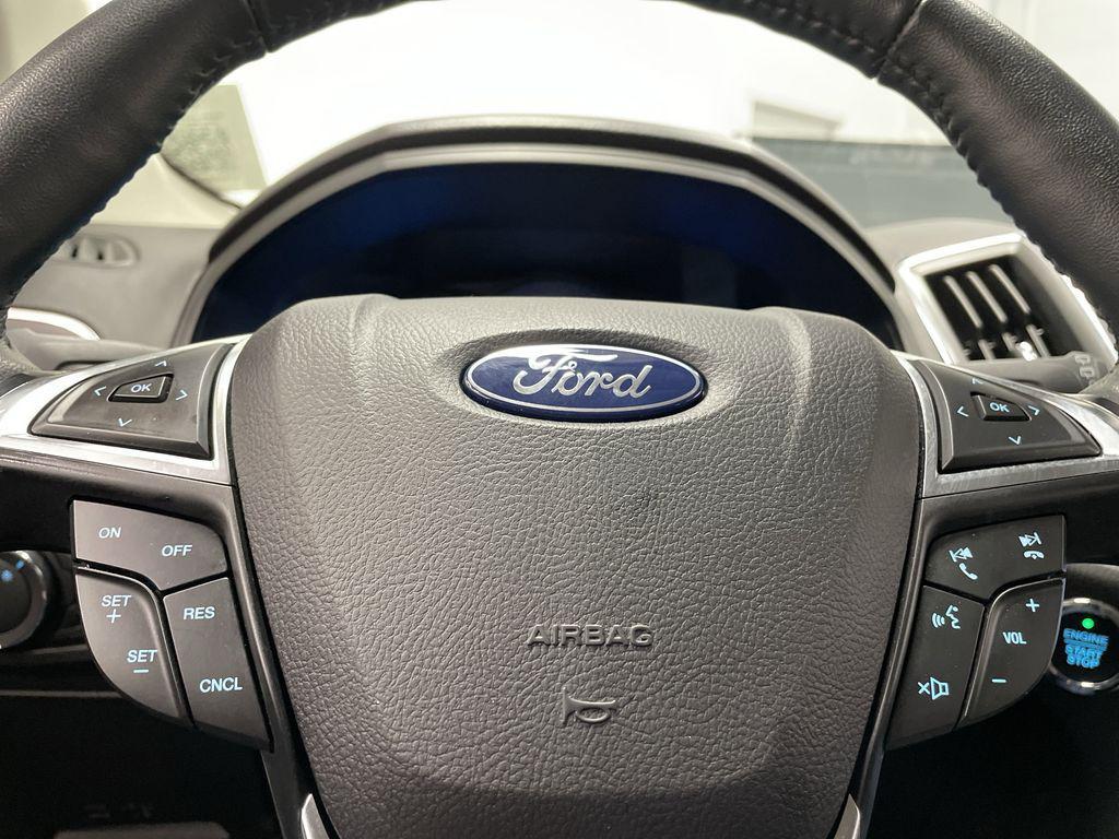 used 2024 Ford Edge car, priced at $27,529