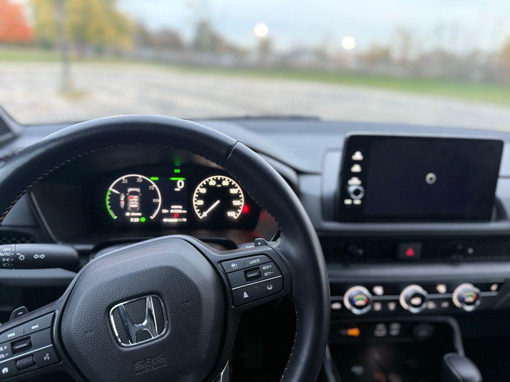 used 2025 Honda CR-V Hybrid car, priced at $35,800