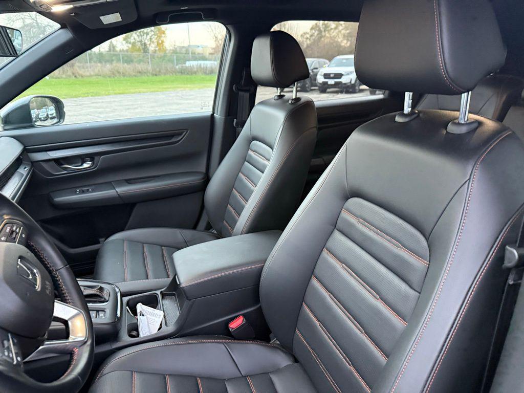 used 2025 Honda CR-V Hybrid car, priced at $35,800