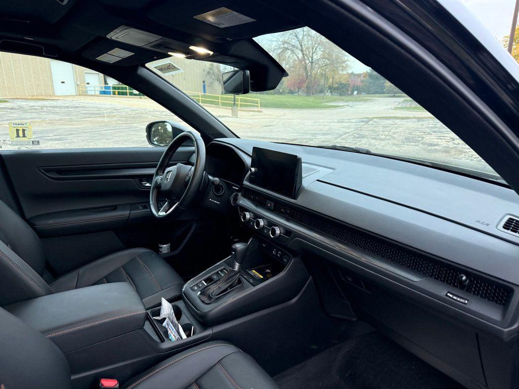 used 2025 Honda CR-V Hybrid car, priced at $35,800