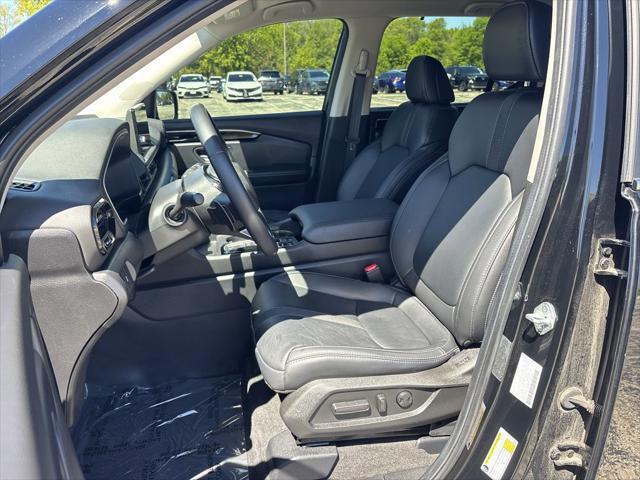 used 2023 Honda Pilot car, priced at $37,655