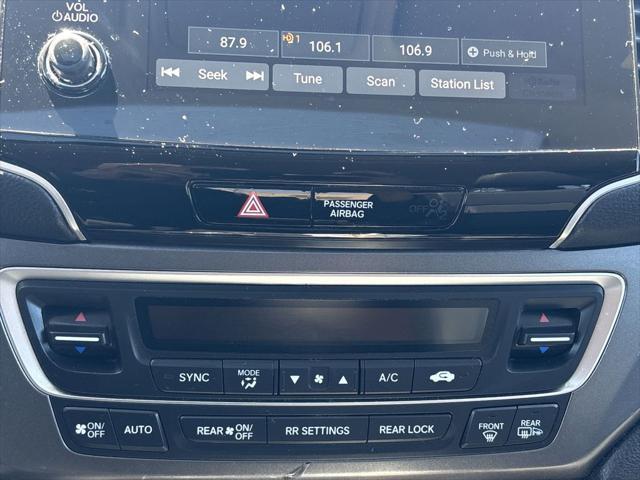 used 2022 Honda Pilot car, priced at $30,811