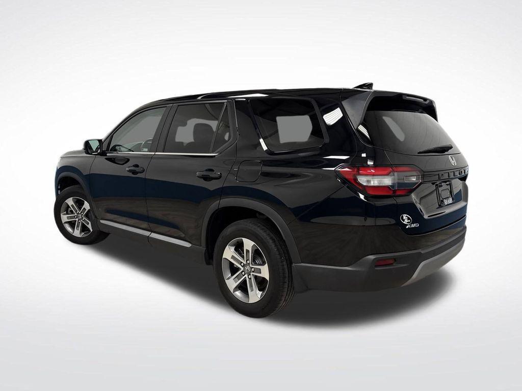 used 2023 Honda Pilot car, priced at $36,748