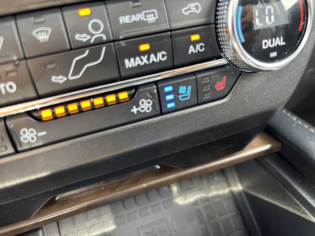 used 2020 Ford Expedition car, priced at $29,500