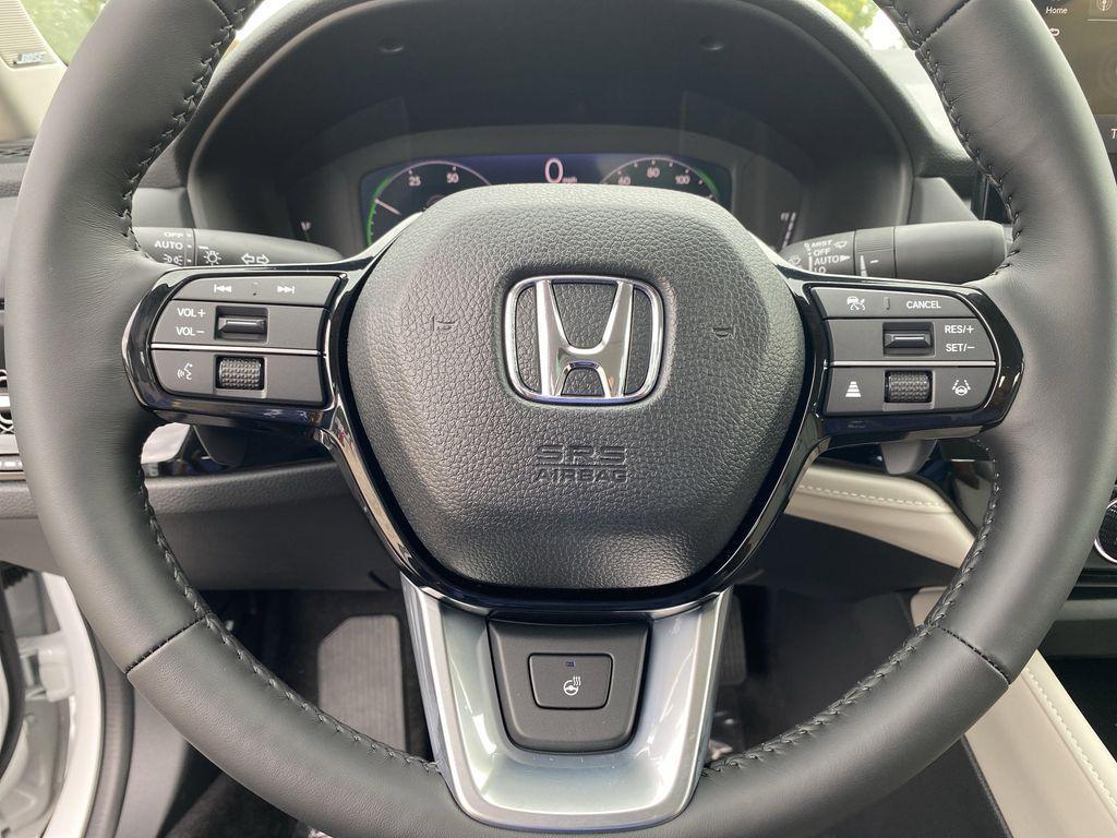new 2025 Honda Accord Hybrid car, priced at $38,902