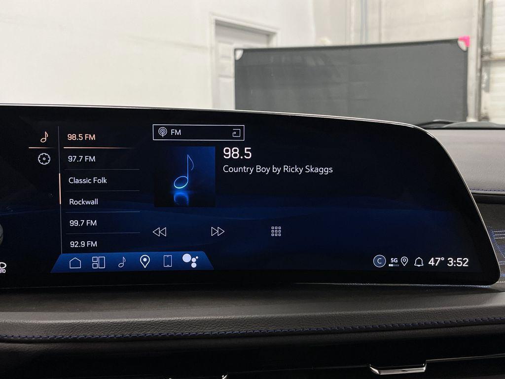 used 2024 Cadillac XT4 car, priced at $39,153