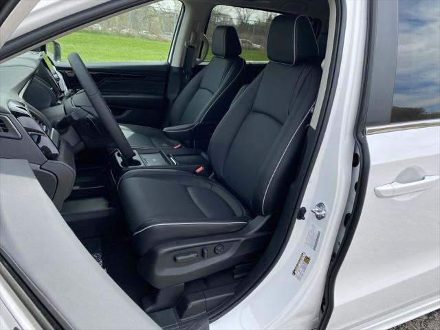 new 2025 Honda Odyssey car, priced at $45,305