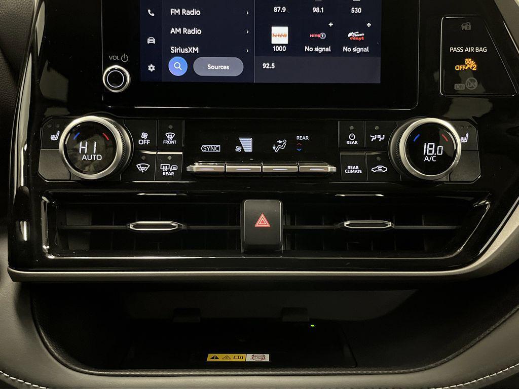 used 2024 Toyota Highlander Hybrid car, priced at $47,000