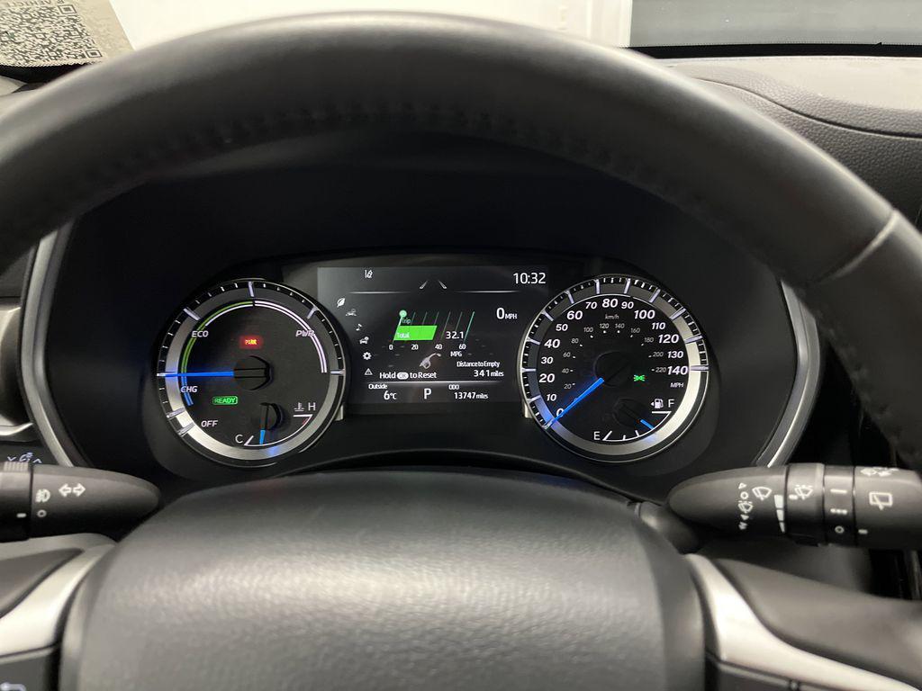 used 2024 Toyota Highlander Hybrid car, priced at $47,000