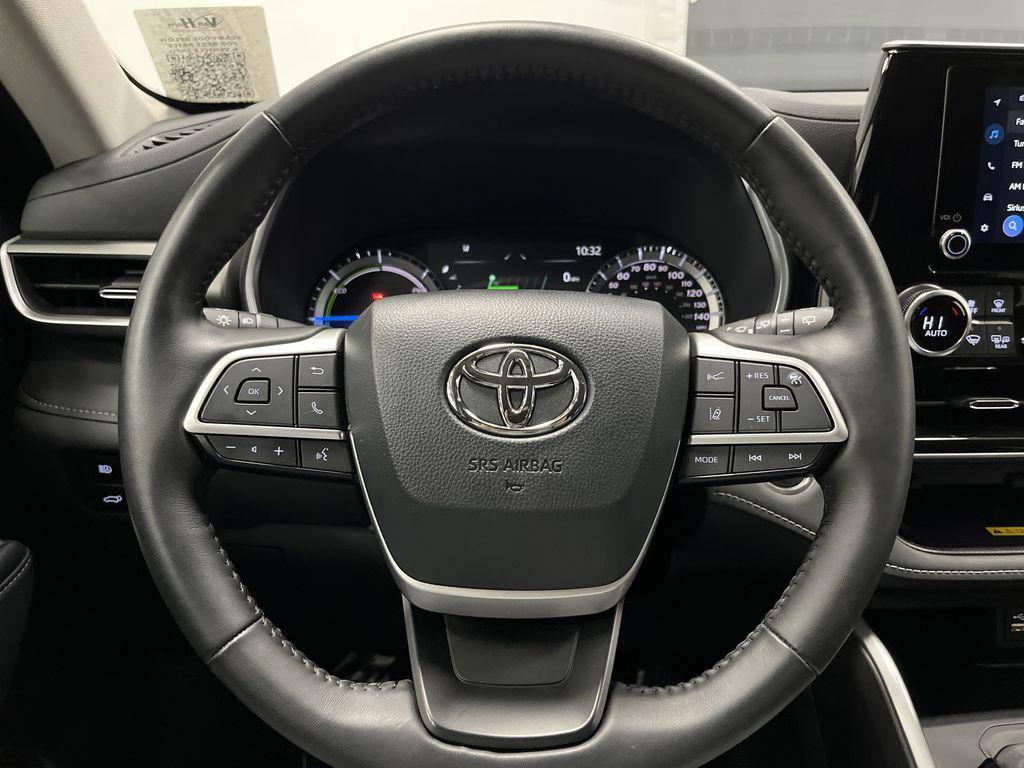 used 2024 Toyota Highlander Hybrid car, priced at $47,000