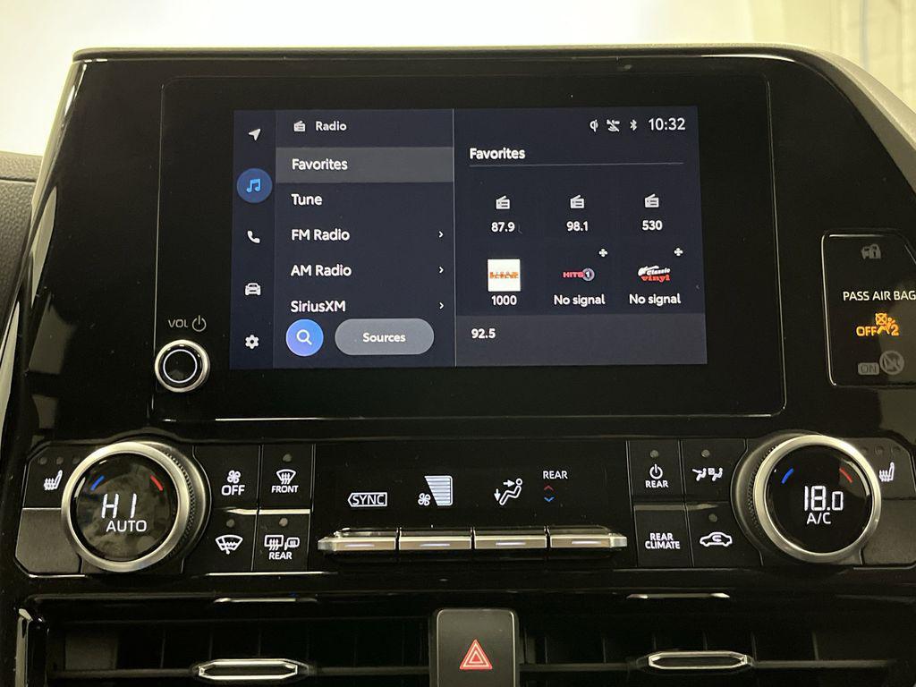 used 2024 Toyota Highlander Hybrid car, priced at $47,000