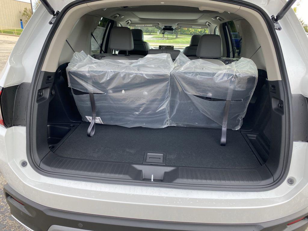 new 2025 Honda Pilot car, priced at $50,535