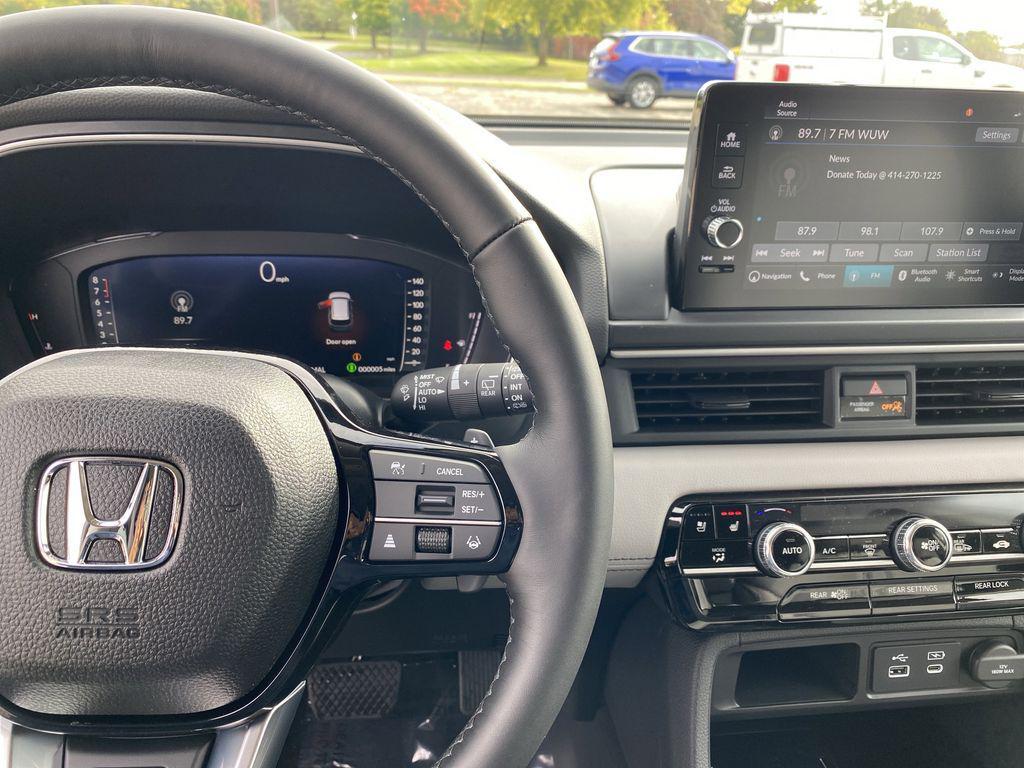 new 2025 Honda Pilot car, priced at $50,535