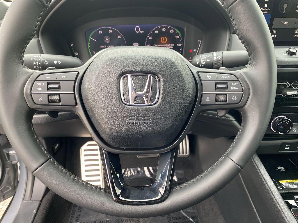 new 2025 Honda Accord Hybrid car, priced at $34,073
