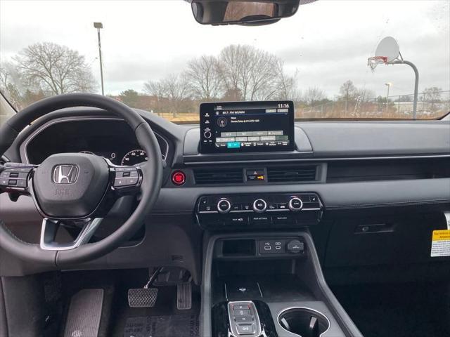 new 2025 Honda Pilot car, priced at $47,489