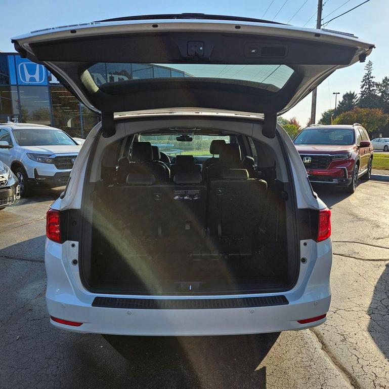 used 2024 Honda Odyssey car, priced at $42,820