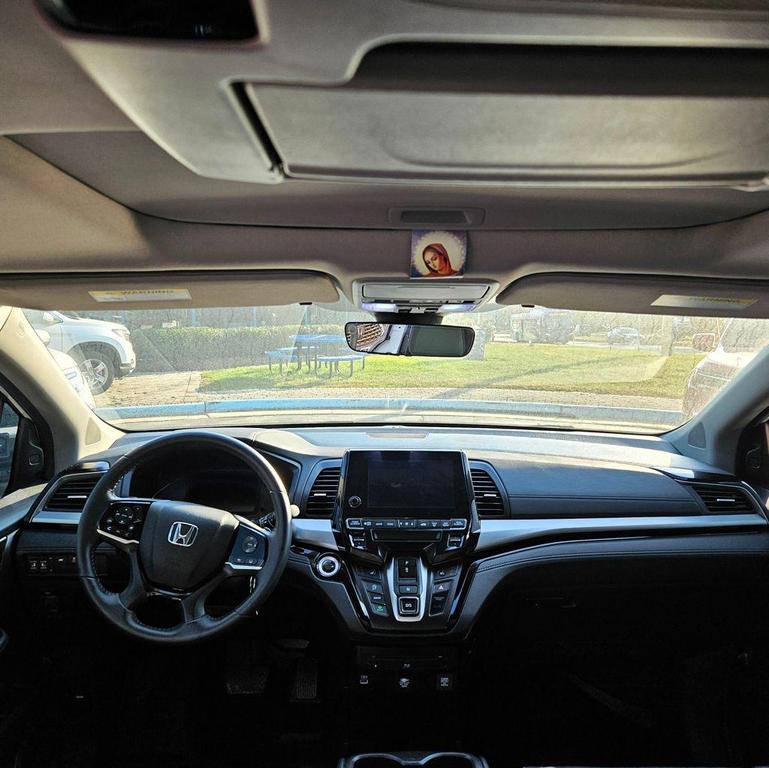 used 2024 Honda Odyssey car, priced at $42,820