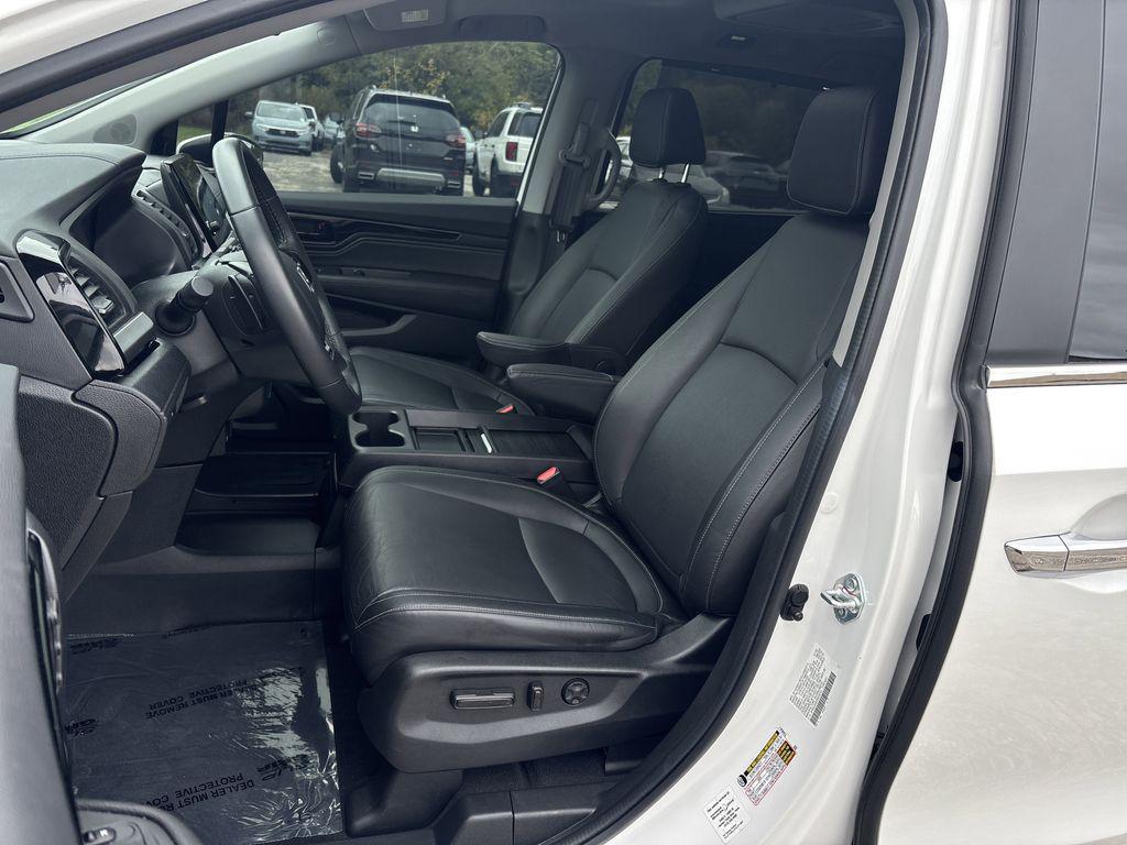 used 2024 Honda Odyssey car, priced at $42,450