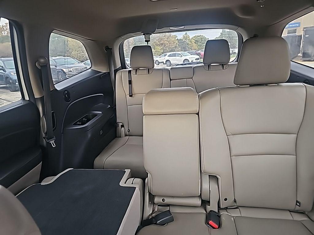 used 2016 Honda Pilot car, priced at $13,709