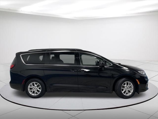 used 2022 Chrysler Pacifica car, priced at $23,587