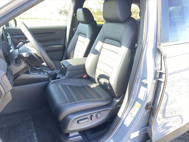 new 2025 Honda CR-V Hybrid car, priced at $38,205