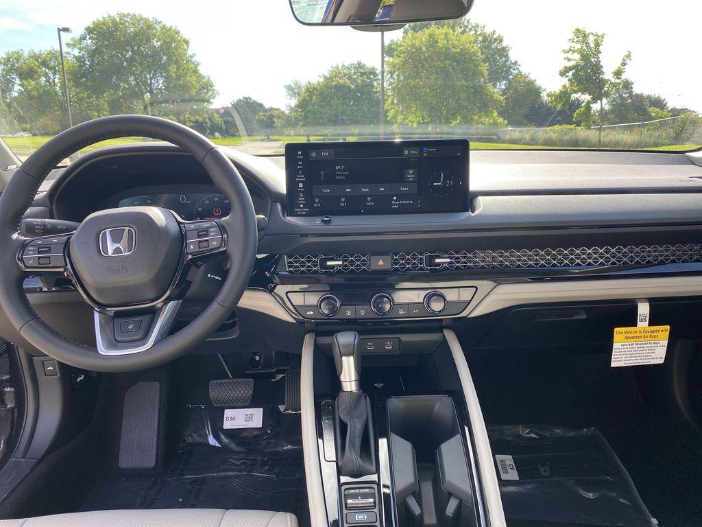 new 2025 Honda Accord Hybrid car, priced at $38,470