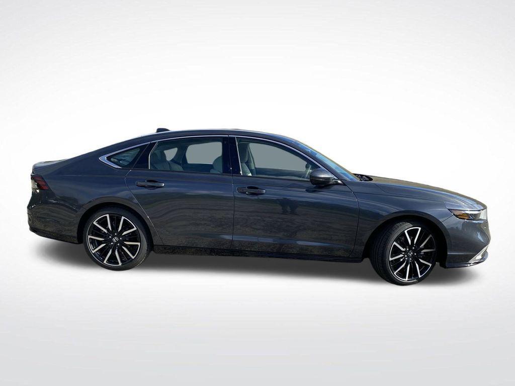 new 2025 Honda Accord Hybrid car, priced at $38,470