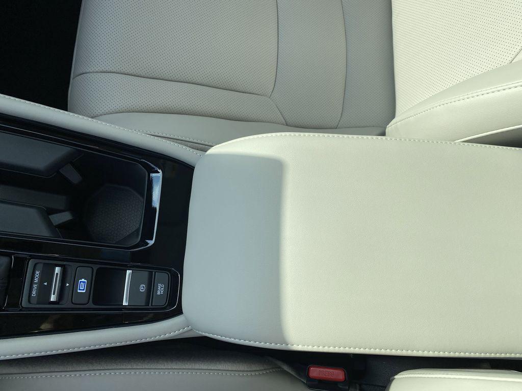 new 2025 Honda Accord Hybrid car, priced at $38,470