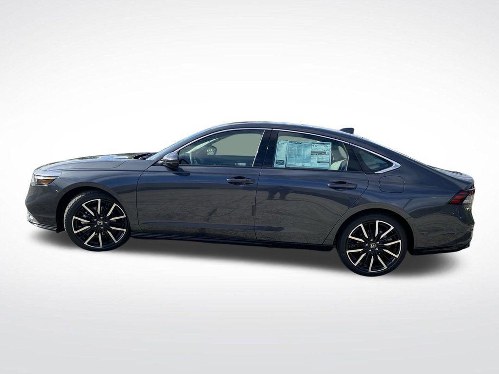 new 2025 Honda Accord Hybrid car, priced at $38,470