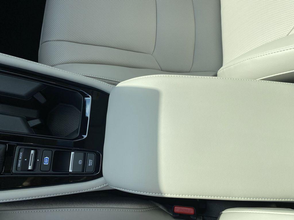 new 2025 Honda Accord Hybrid car, priced at $38,470