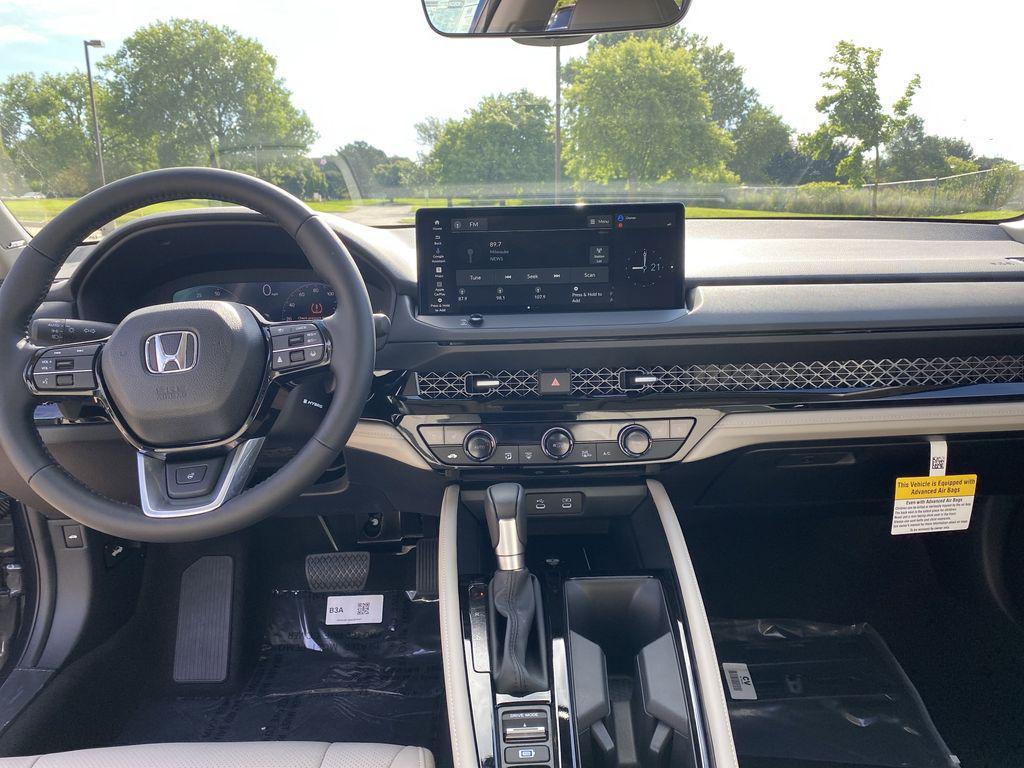 new 2025 Honda Accord Hybrid car, priced at $38,470