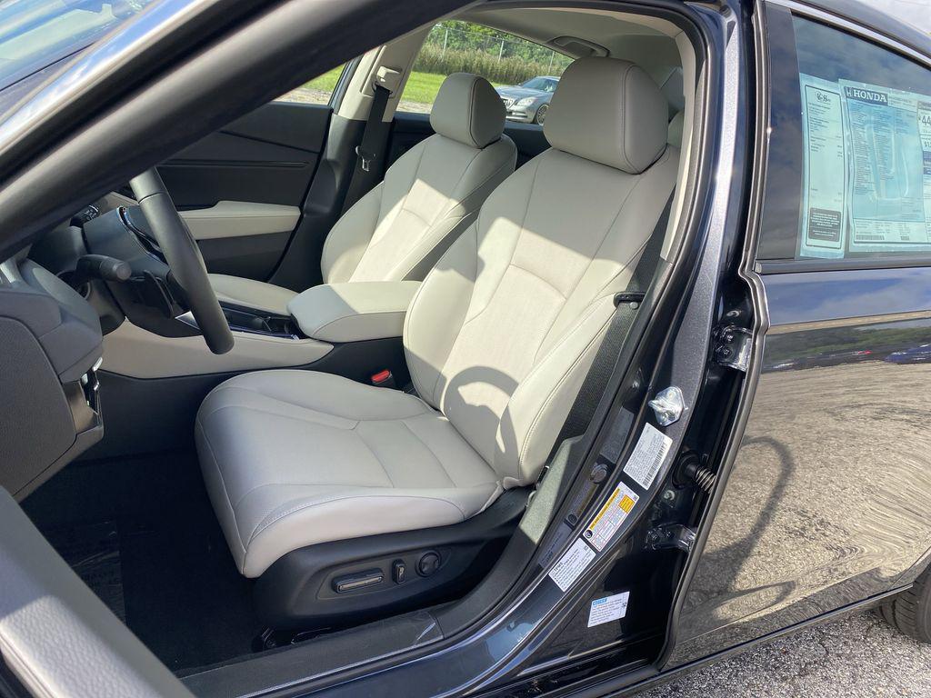 new 2025 Honda Accord Hybrid car, priced at $38,470