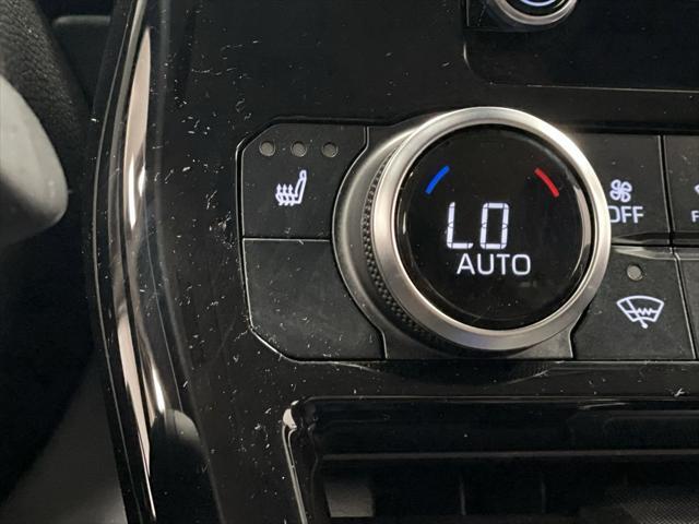 used 2024 Toyota Highlander car, priced at $40,922