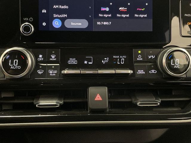 used 2024 Toyota Highlander car, priced at $40,922