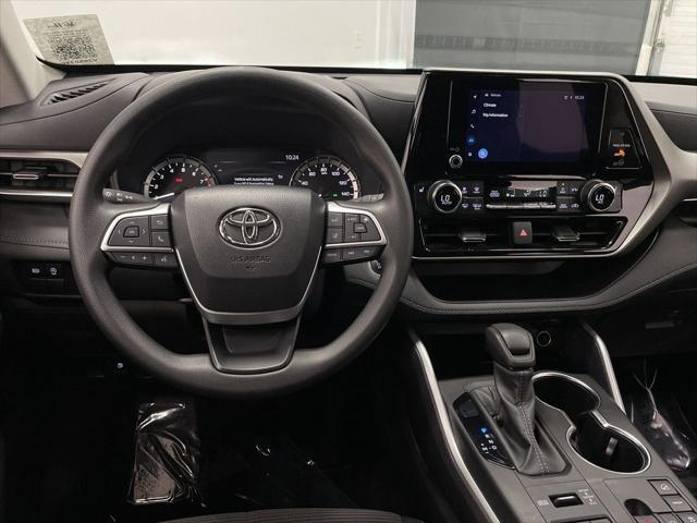 used 2024 Toyota Highlander car, priced at $40,922
