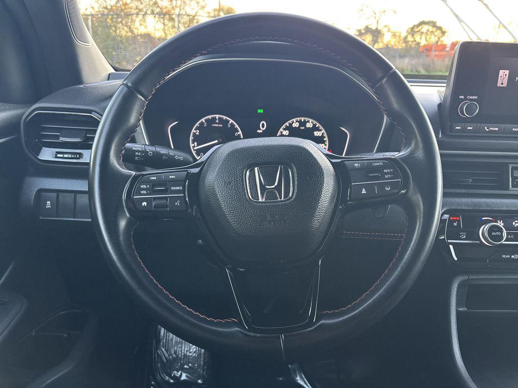 used 2023 Honda Pilot car, priced at $35,961