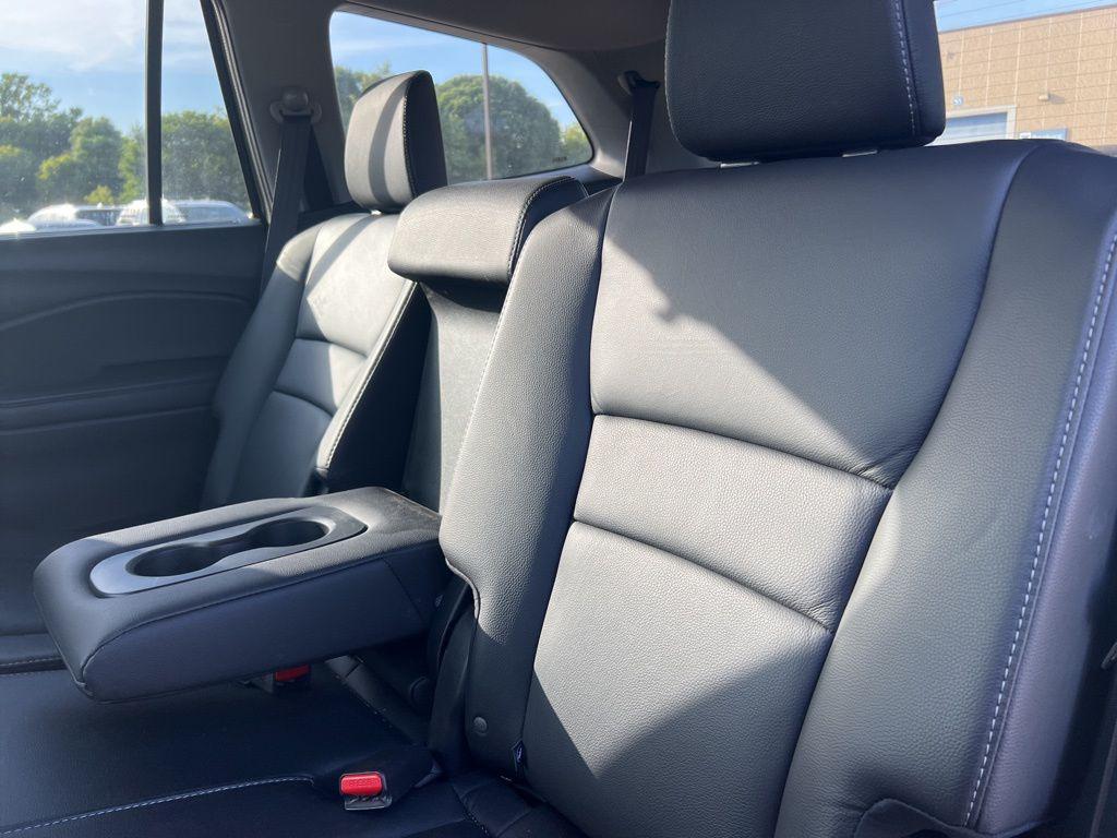used 2022 Honda Pilot car, priced at $32,750