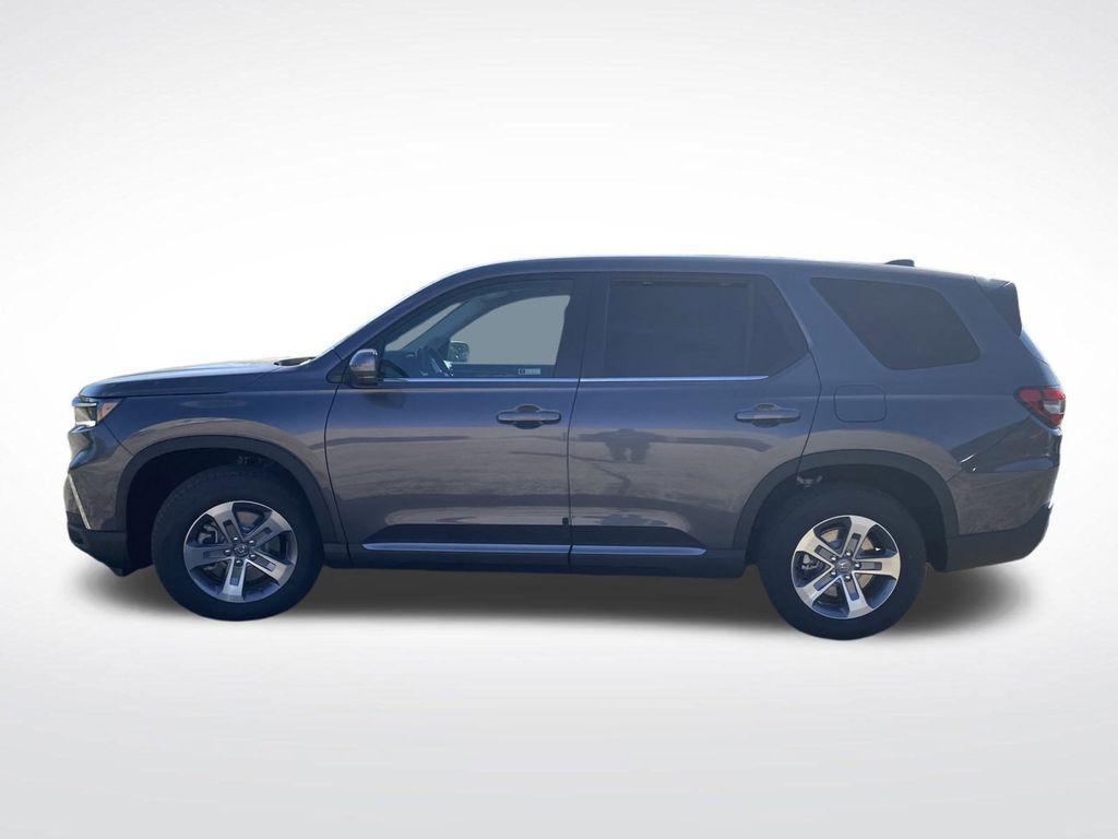 new 2025 Honda Pilot car, priced at $44,625