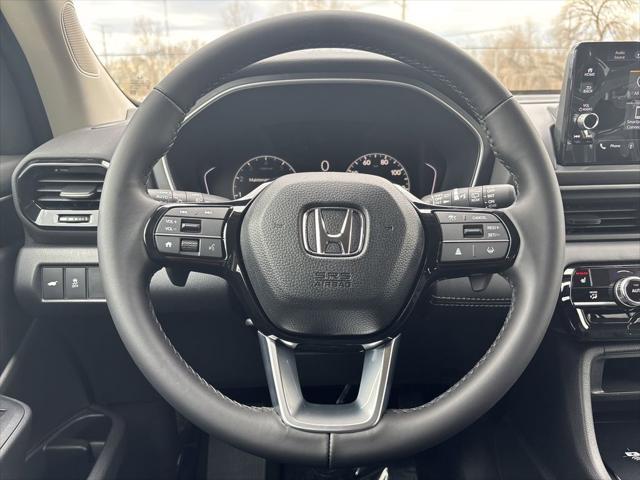 new 2025 Honda Pilot car, priced at $46,205