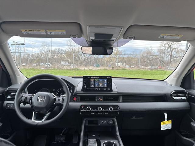 new 2025 Honda Pilot car, priced at $46,205