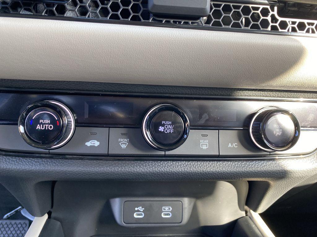 new 2026 Honda HR-V car, priced at $28,125