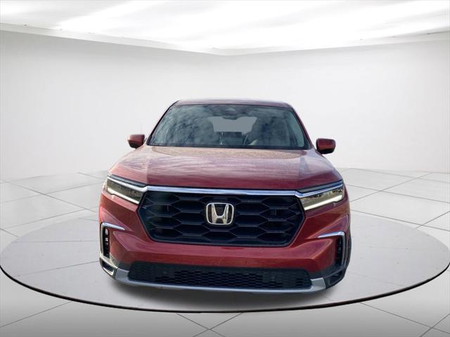 new 2025 Honda Pilot car, priced at $46,850