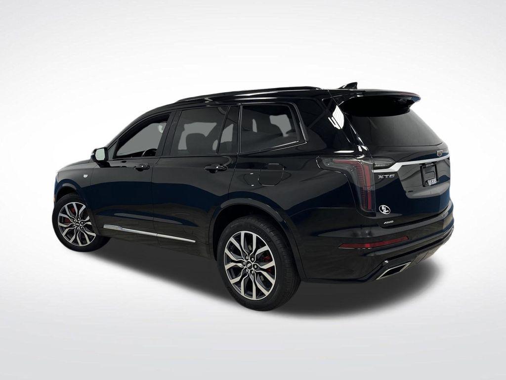 used 2023 Cadillac XT6 car, priced at $40,785