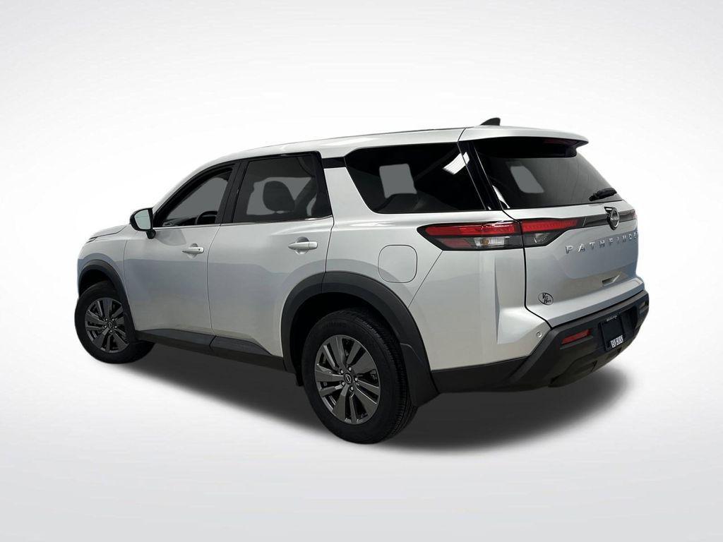 used 2024 Nissan Pathfinder car, priced at $28,600