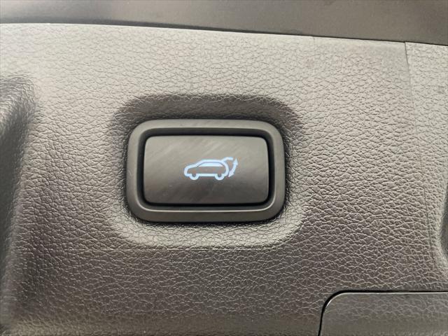 used 2022 Hyundai Santa Fe car, priced at $28,019