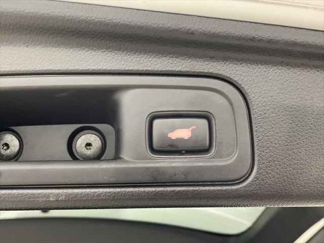 used 2020 Honda Pilot car, priced at $29,994