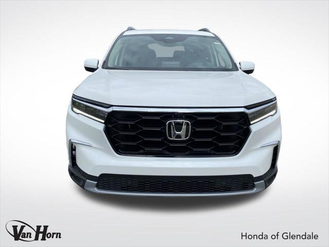 new 2025 Honda Pilot car, priced at $51,985