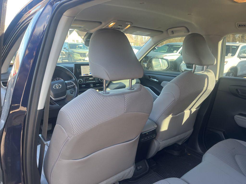 used 2023 Toyota Highlander car, priced at $29,218